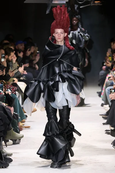 Look 13
